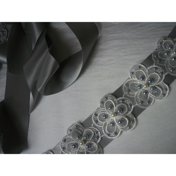 Gray Silver AB Pearl and Lace Appliqued Bridal MOB Prom Party Formal Bealt Sash - Picture 4 of 4